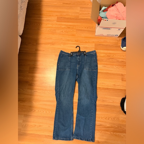 Calvin Klein Jeans Mid-Blue Flare Wide-Leg Jeans - Picture 6 of 6